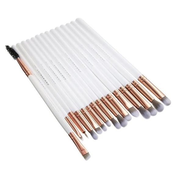 Spectrum Collections Marbleous 16 Piece Advanced Eye Set of Makeup Brushes - Picture 3 of 5